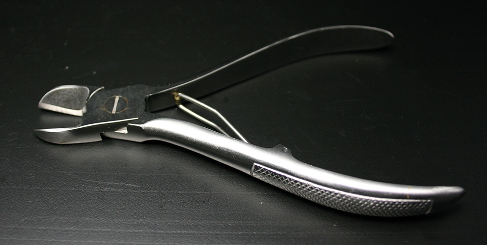 Mars Kynsileikkurit, teräs